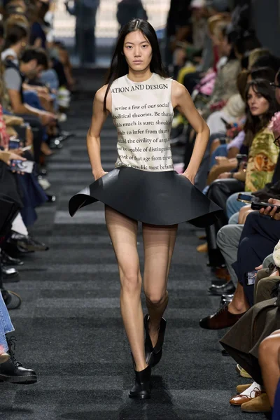 Look 32